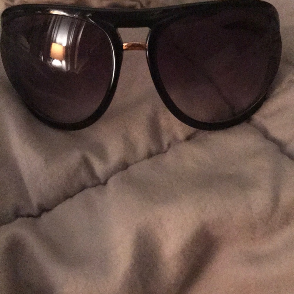 Authentic Never worn Tom Ford Sun Glasses